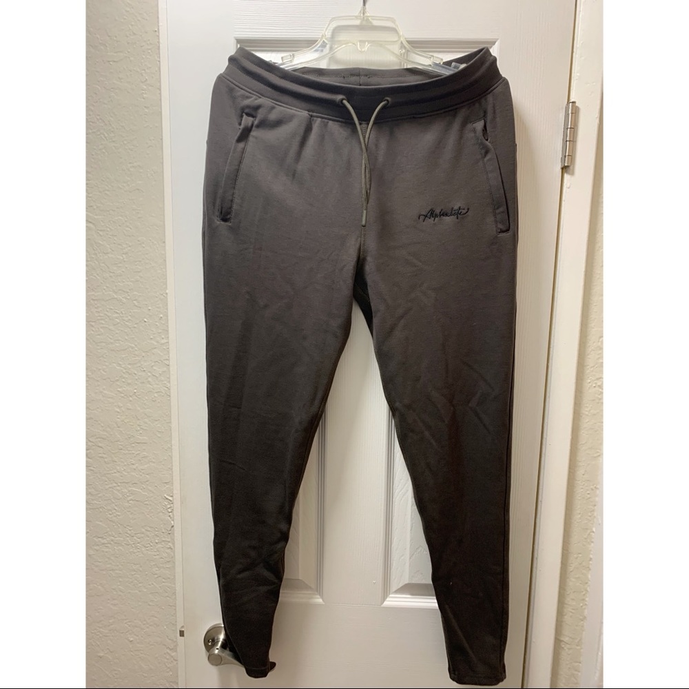 Alphalete Essential Joggers- Olive - Size L
